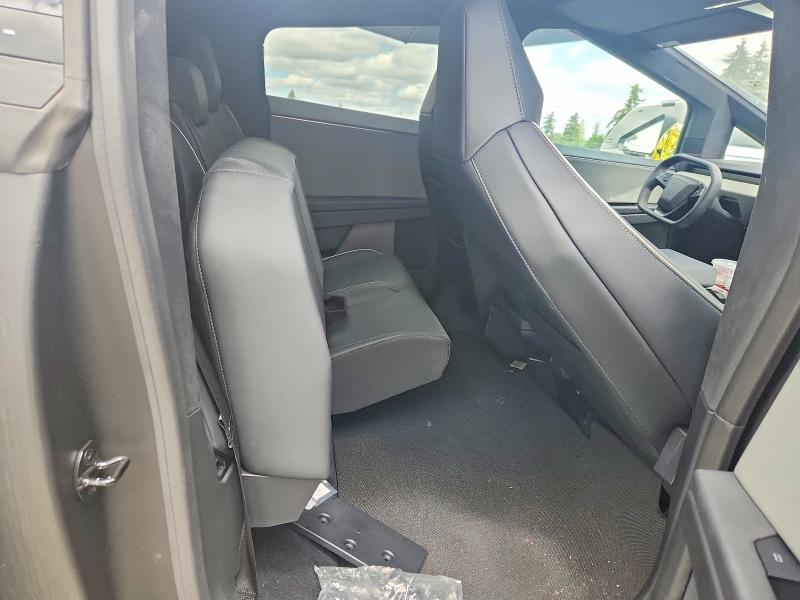 56141156 :رقم المزاد ، 7G2CEHED7SA080047 vin ، 2025 Tesla Cybertruck مزاد بيع
