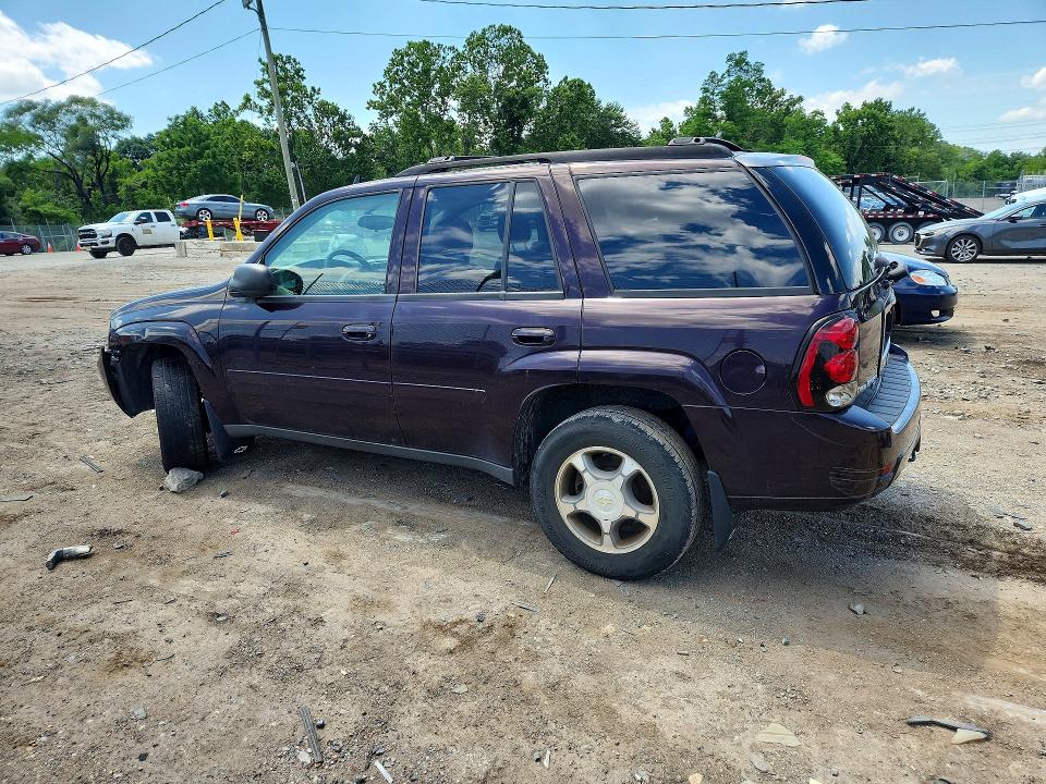 2008 Chevrolet Trailblazer მანქანა იყიდება აუქციონზე, vin: 1GNDT13SX82118379, აუქციონის ნომერი: 57432116