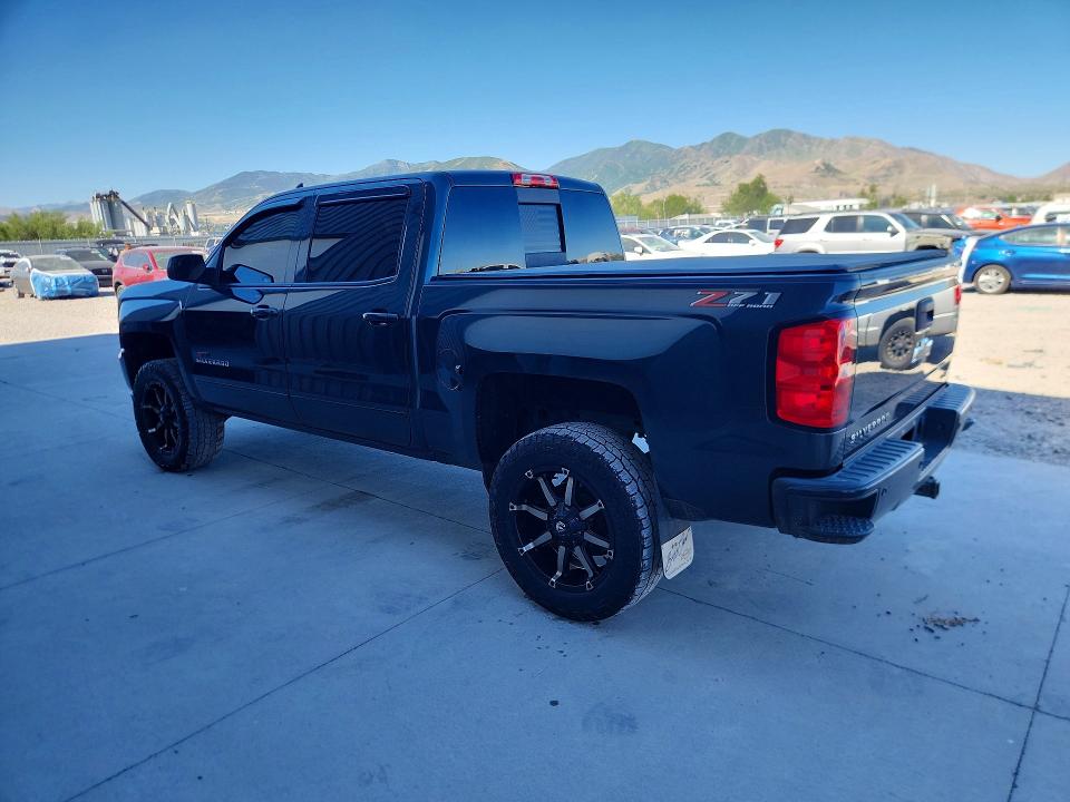 Продаж на аукціоні авто 2018 Chevrolet Silverado, vin: 3GCUKREC0JG472599, номер лоту: 56507956