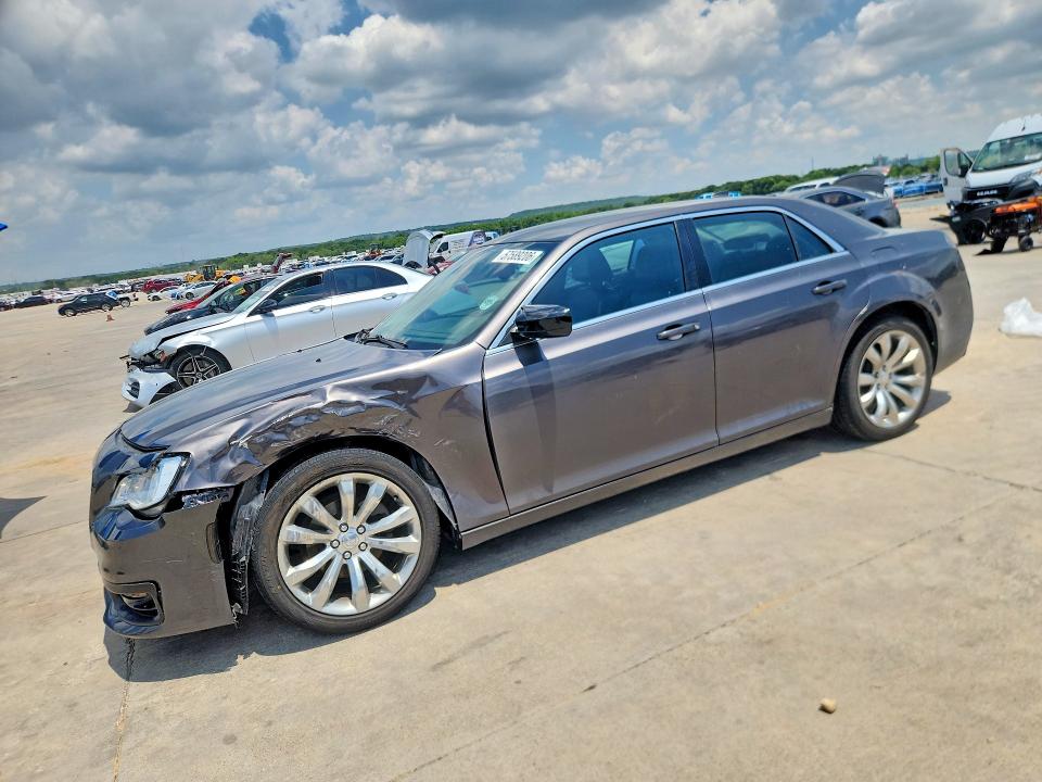 Продаж на аукціоні авто 2018 Chrysler 300, vin: 2C3CCAAG3JH315592, номер лоту: 57589206