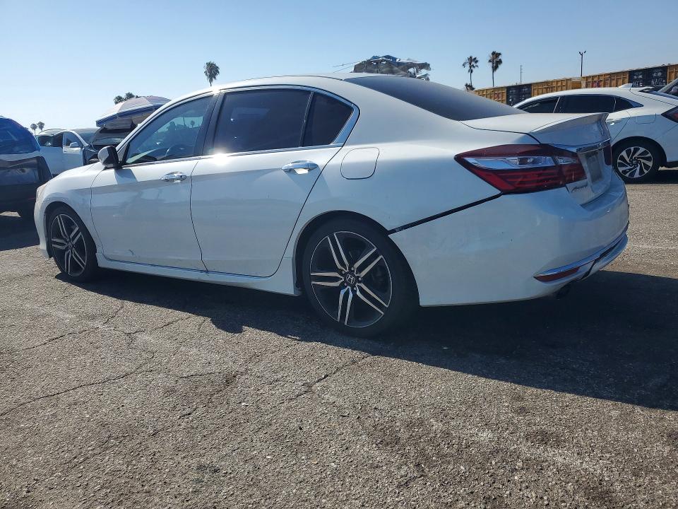 Продажа на аукционе авто 2017 Honda Accord, vin: 1HGCR2F54HA161315, номер лота: 55469496