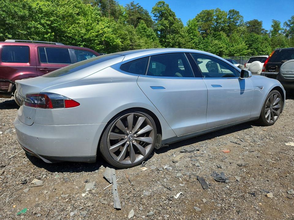 Aukcja sprzedaży 2015 Tesla Model S, vin: 5YJSA1E24FF113451, numer aukcji: 56090946