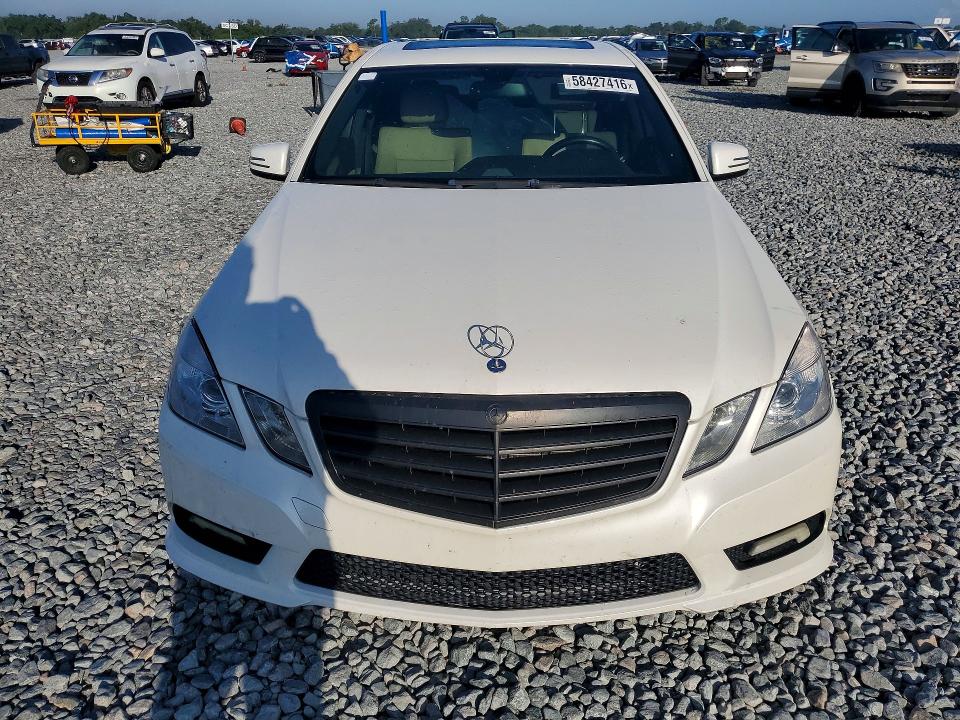 58427416 :رقم المزاد ، WDDHF2EB2BA399052 vin ، 2011 Mercedes-benz E مزاد بيع