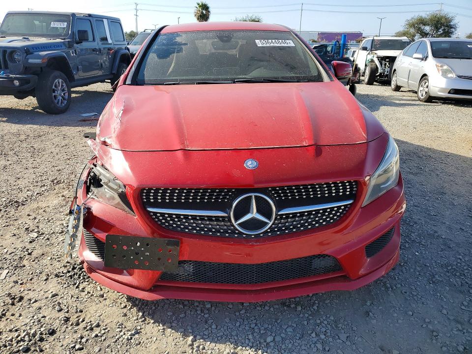 53644846 :رقم المزاد ، WDDSJ4EB9FN187411 vin ، 2015 Mercedes-benz Cla مزاد بيع