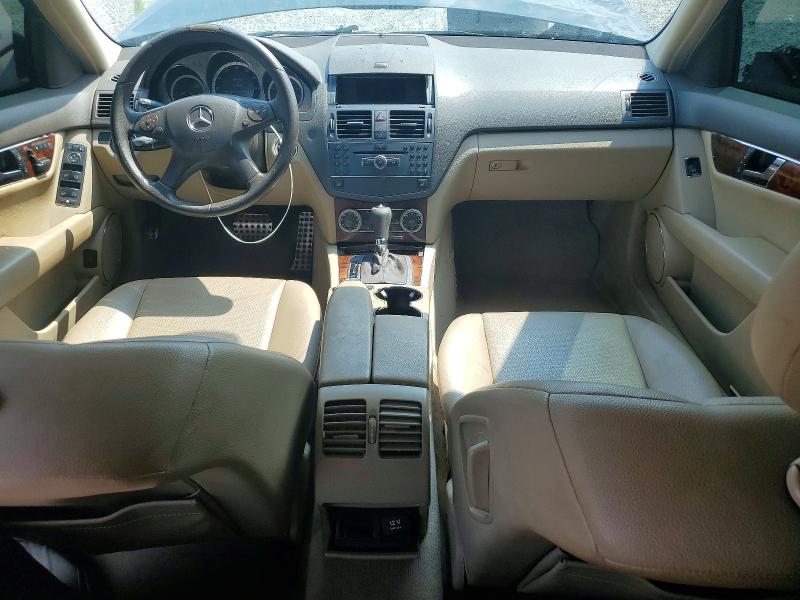 59137946 :رقم المزاد ، WDDGF8BBXAR106775 vin ، 2010 Mercedes-benz C مزاد بيع