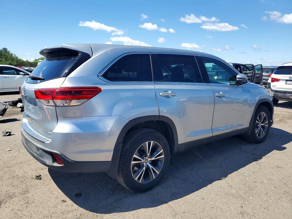 56758096 :رقم المزاد ، 5TDBZRFH5KS967901 vin ، 2019 Toyota Highlander مزاد بيع