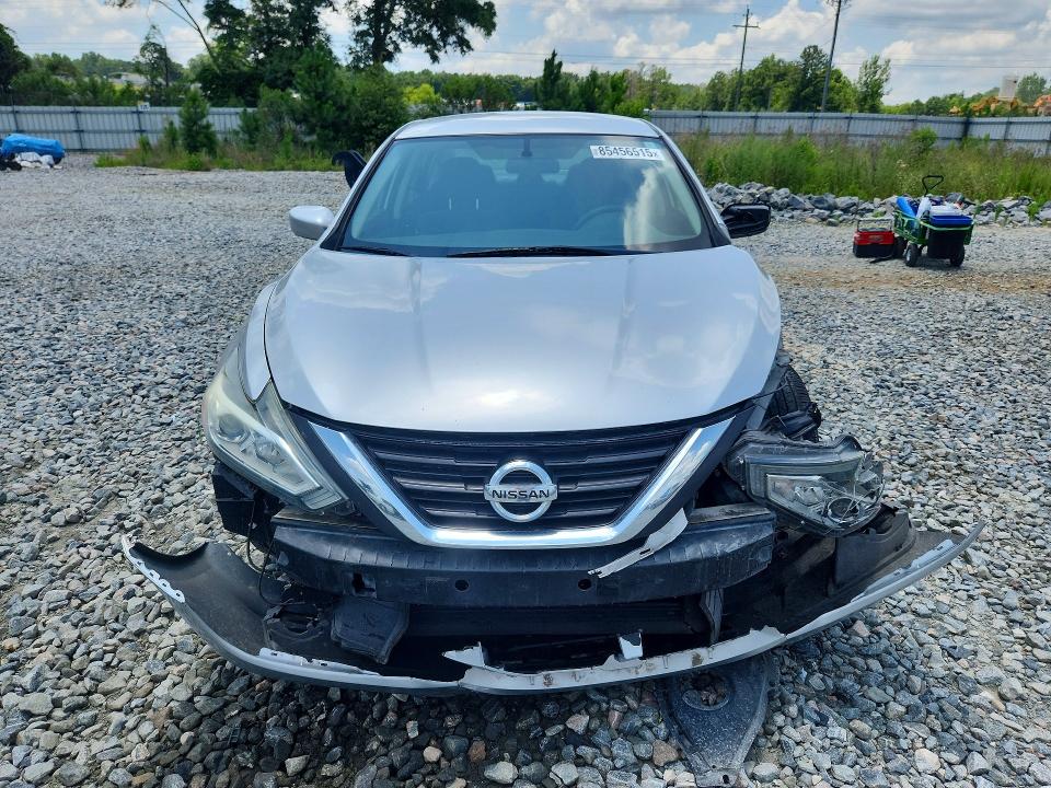 2018 Nissan Altima მანქანა იყიდება აუქციონზე, vin: 1N4AL3AP7JC126368, აუქციონის ნომერი: 85456515