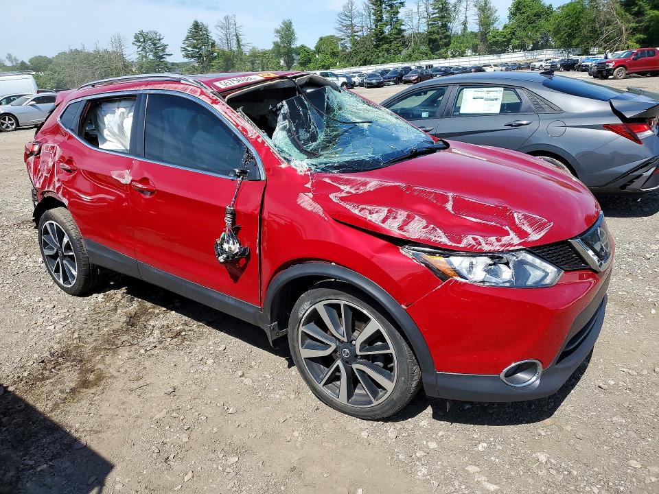 55756986 :رقم المزاد ، JN1BJ1CR0JW281529 vin ، 2018 Nissan Rogue Sport مزاد بيع