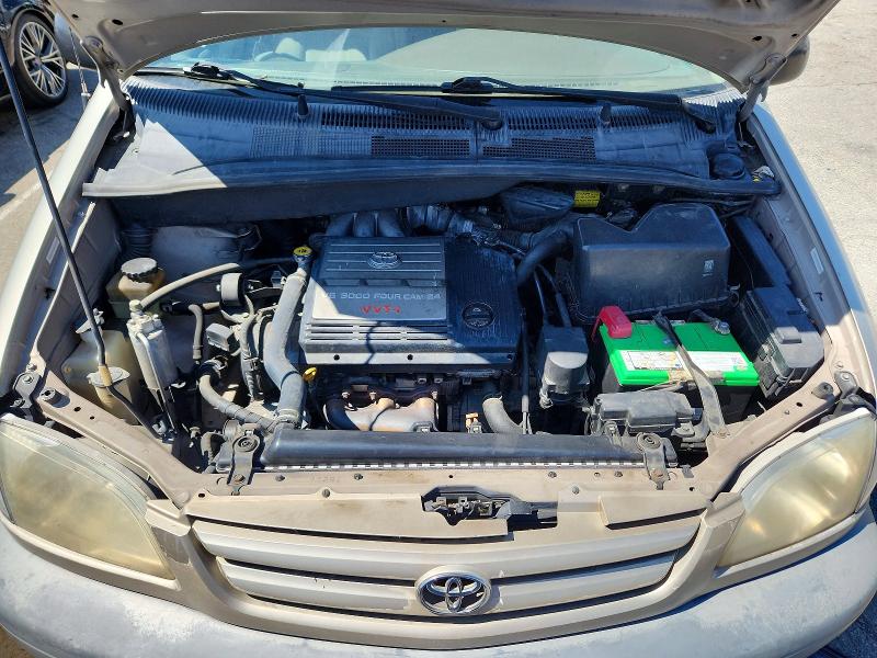 57889316 :رقم المزاد ، 4T3ZF19C41U357123 vin ، 2001 Toyota Sienna مزاد بيع