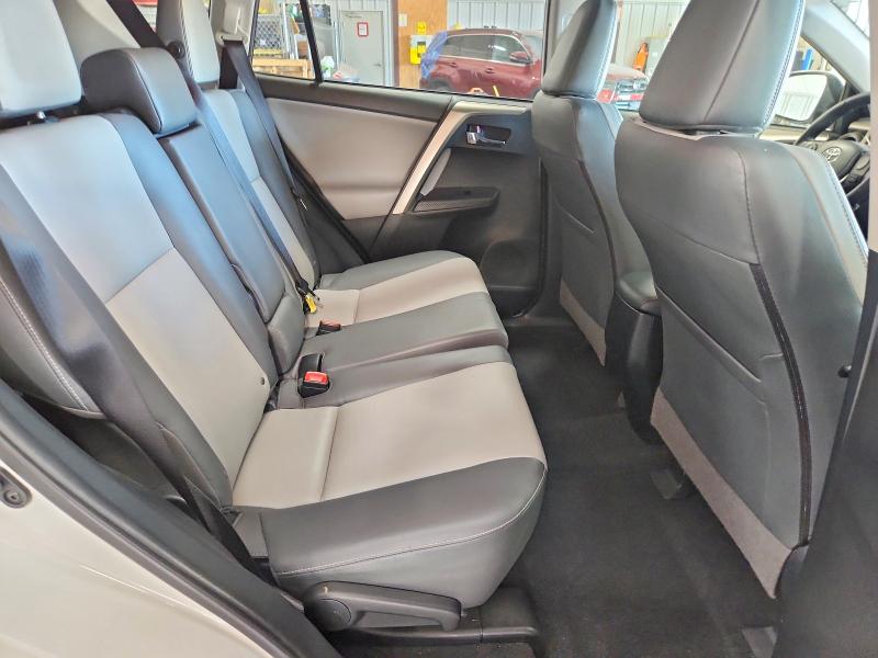 Продажа на аукционе авто 2015 Toyota Rav4, vin: JTMDFREV0FD163645, номер лота: 57179526