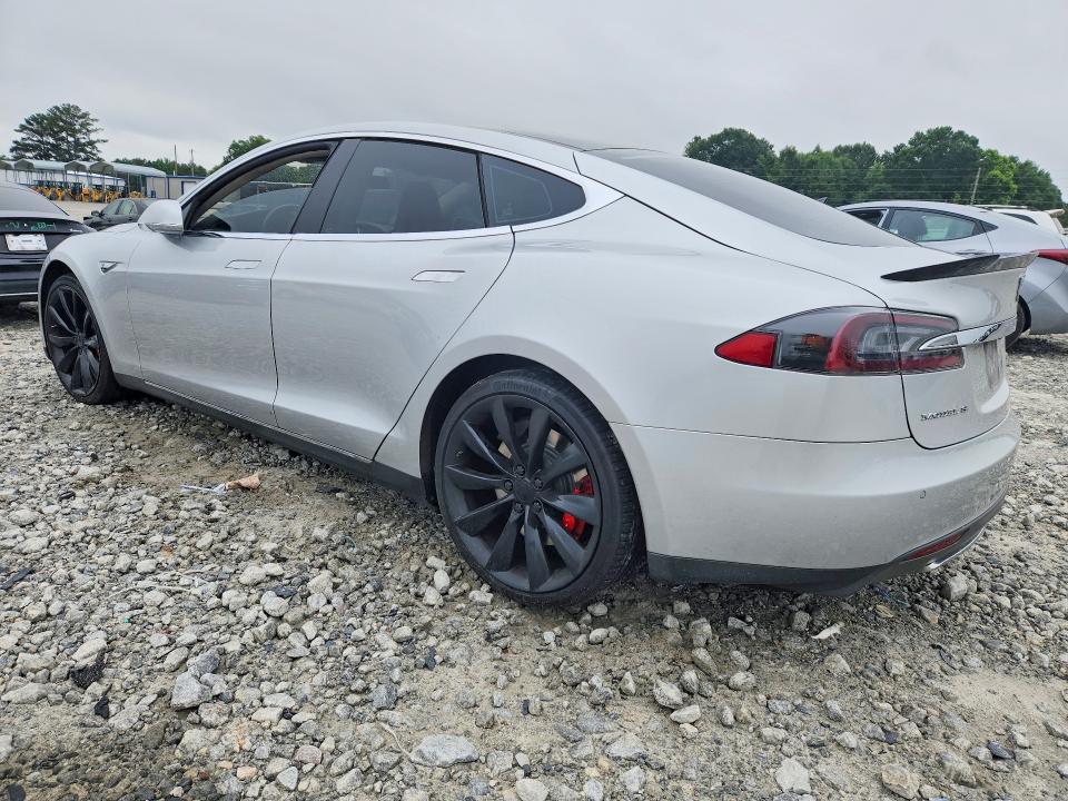 2014 Tesla Model S მანქანა იყიდება აუქციონზე, vin: 5YJSA1H18EFP31745, აუქციონის ნომერი: 57527766