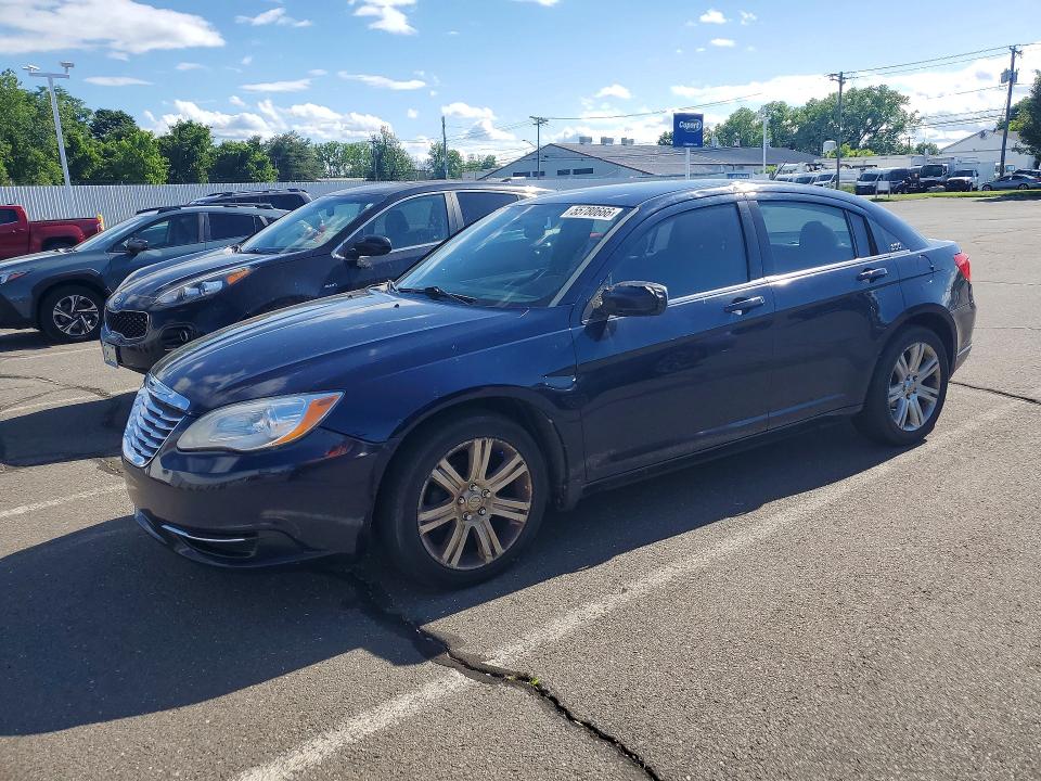 2013 Chrysler 200 მანქანა იყიდება აუქციონზე, vin: 1C3CCBBB1DN764161, აუქციონის ნომერი: 55780666