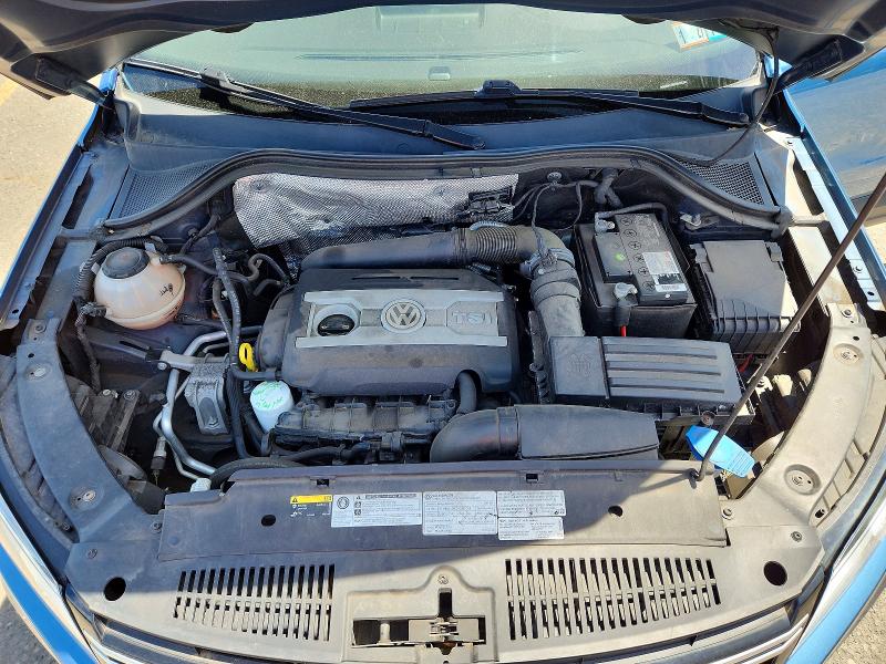 56309406 :رقم المزاد ، WVGBV7AX6HK052257 vin ، 2017 Volkswagen Tiguan مزاد بيع