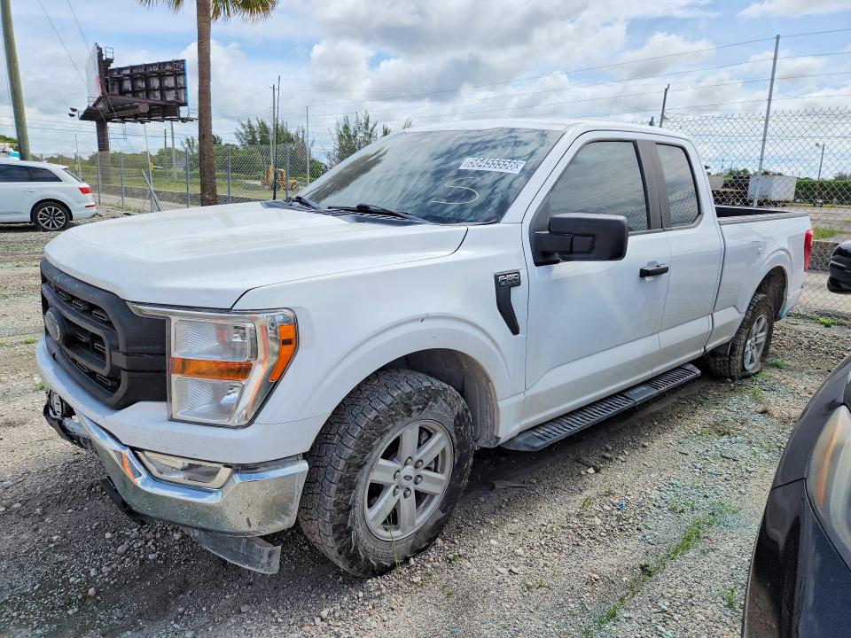 56455556 :رقم المزاد ، 1FTEX1CB9NKD64109 vin ، 2022 Ford F150 مزاد بيع