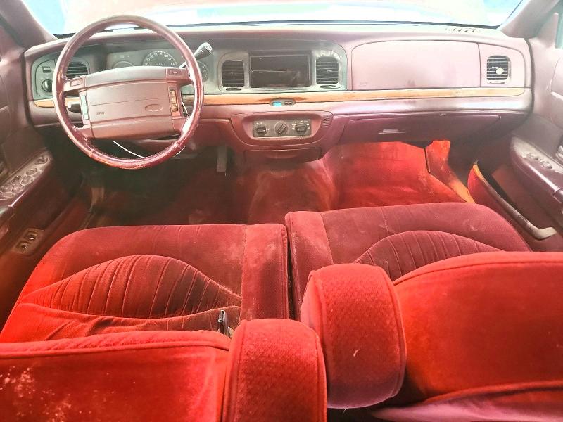 1995 Ford Crown Victoria მანქანა იყიდება აუქციონზე, vin: 2FALP74W3SX158892, აუქციონის ნომერი: 58905446