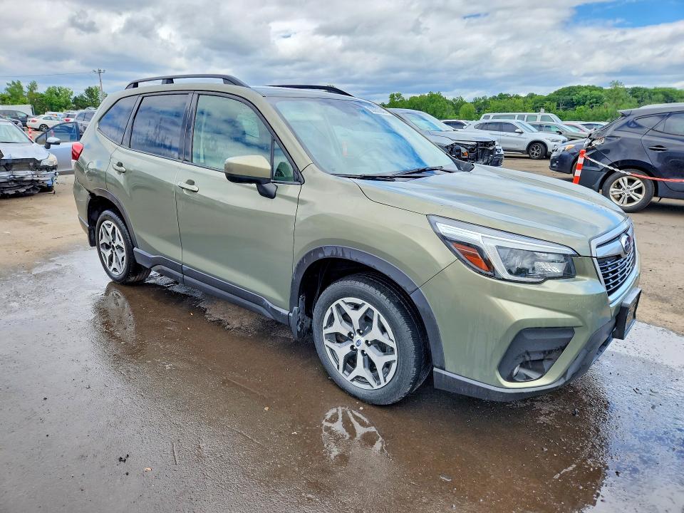 55052246 :رقم المزاد ، JF2SKAJCXMH576320 vin ، 2021 Subaru Forester مزاد بيع