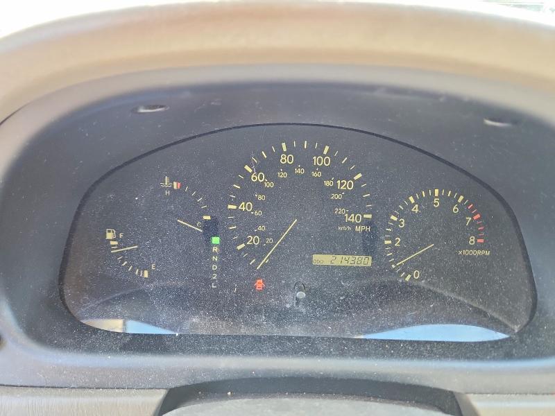 57584696 :رقم المزاد ، JT6HF10U3Y0135390 vin ، 2000 Lexus Rx مزاد بيع
