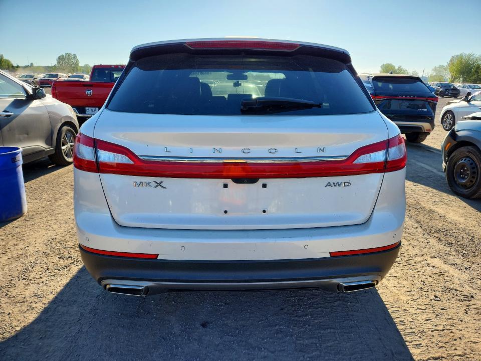 Продажа на аукционе авто 2016 Lincoln Mkx, vin: 2LMTJ8LR7GBL41326, номер лота: 55351446