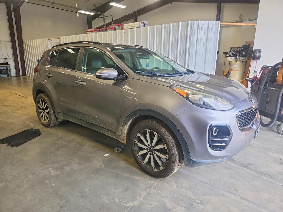 57217426 :رقم المزاد ، KNDPNCAC7J7422740 vin ، 2018 Kia Sportage مزاد بيع