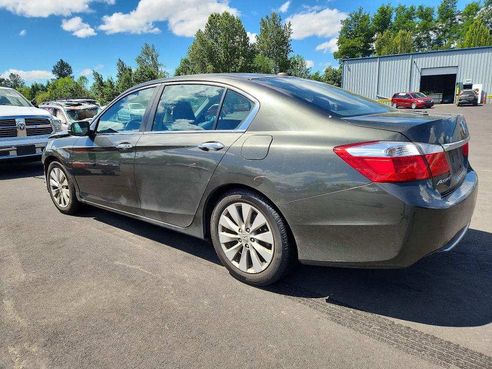 Auction sale of the 2014 Honda Accord, vin: 1HGCR2F89EA107210, lot number: 57271486