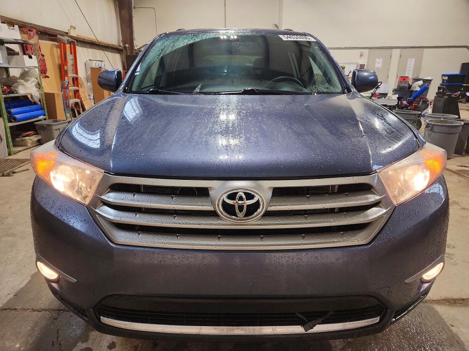 2012 Toyota Highlander მანქანა იყიდება აუქციონზე, vin: 5TDBK3EH3CS142427, აუქციონის ნომერი: 54634406