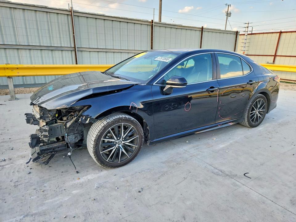 Продаж на аукціоні авто 2023 Toyota Camry, vin: 4T1G11AK8PU769880, номер лоту: 57670686