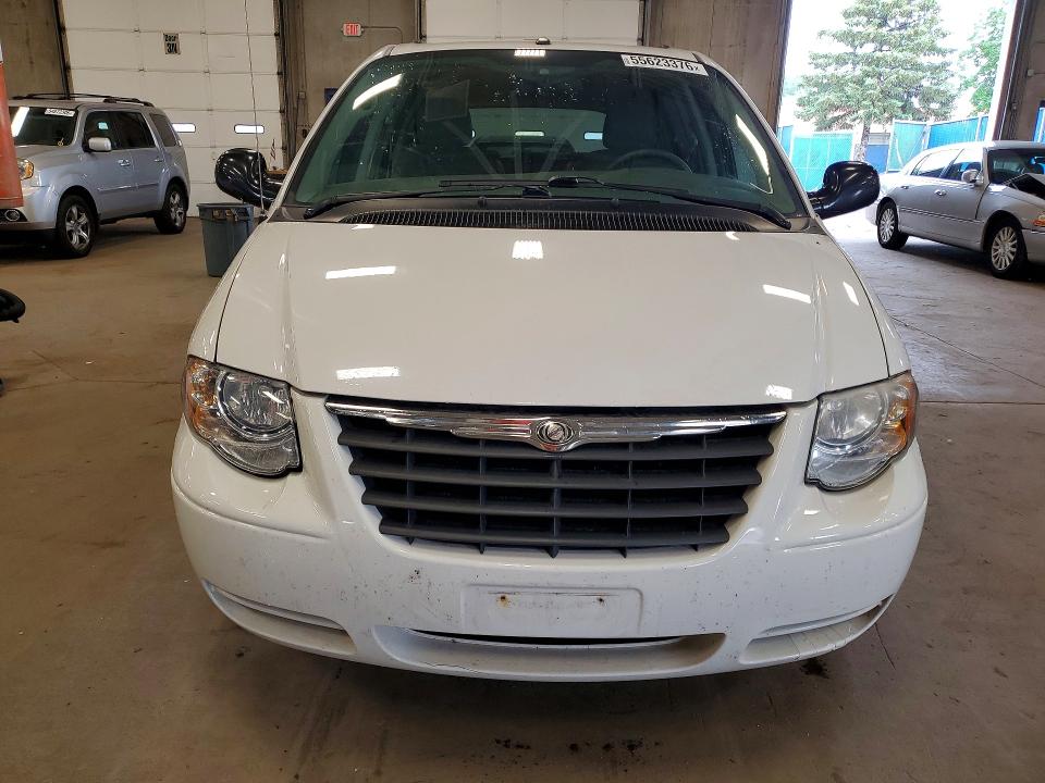 55623376 :رقم المزاد ، 1A4GP44R46B751863 vin ، 2006 Chrysler Town & Country مزاد بيع