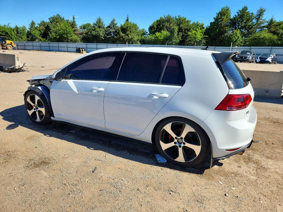 2015 Volkswagen Gti მანქანა იყიდება აუქციონზე, vin: 3VW5T7AU9FM001660, აუქციონის ნომერი: 57426416