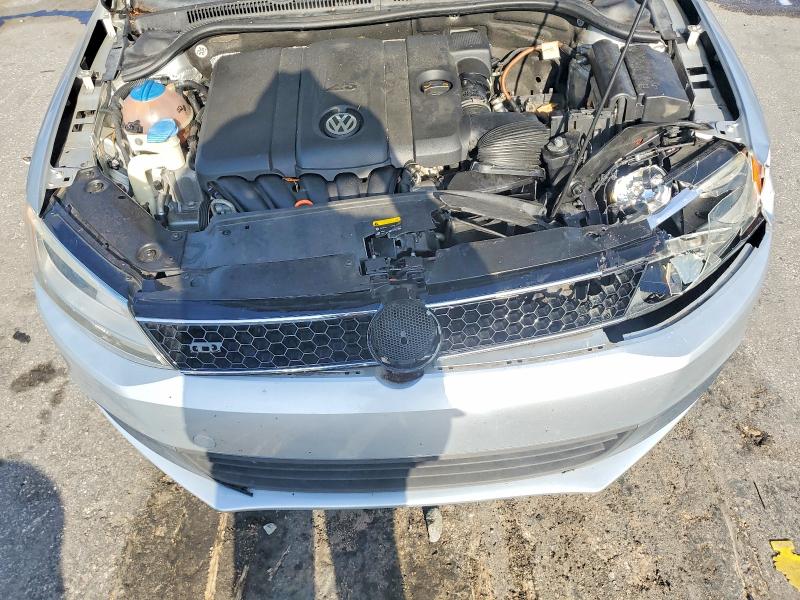 57932716 :رقم المزاد ، 3VWDX7AJ4BM315720 vin ، 2011 Volkswagen Jetta مزاد بيع