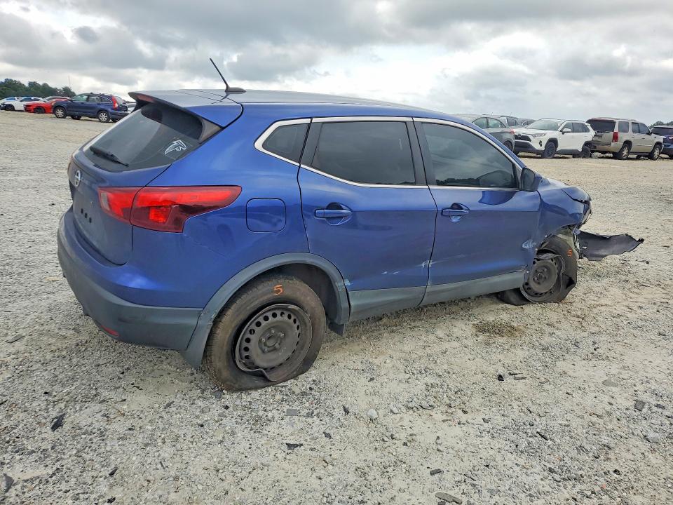 2017 Nissan Rogue Sport მანქანა იყიდება აუქციონზე, vin: JN1BJ1CPXHW004055, აუქციონის ნომერი: 57920676