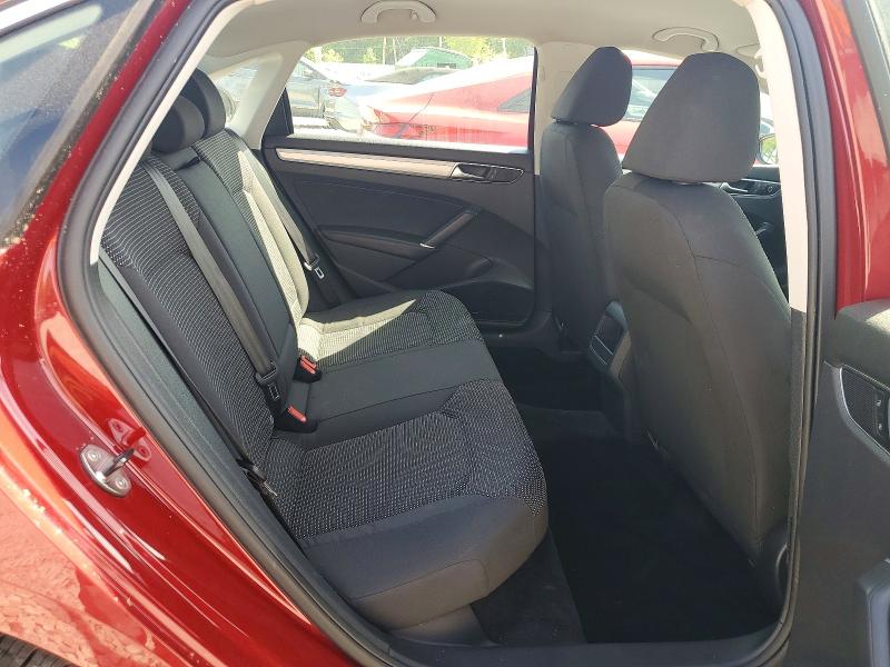 56236846 :رقم المزاد ، 1VWAT7A35HC058769 vin ، 2017 Volkswagen Passat مزاد بيع
