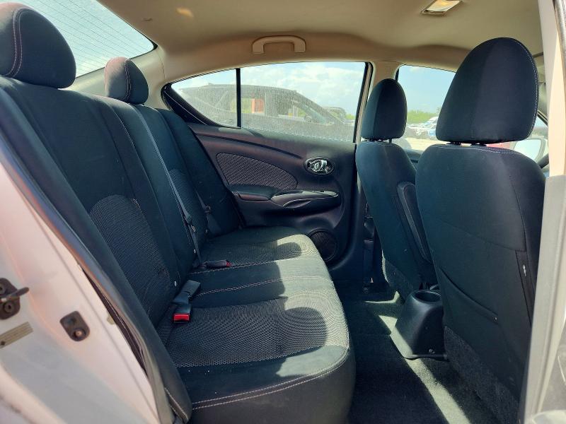 56839016 :رقم المزاد ، 3N1CN7AP1FL889327 vin ، 2015 Nissan Versa مزاد بيع