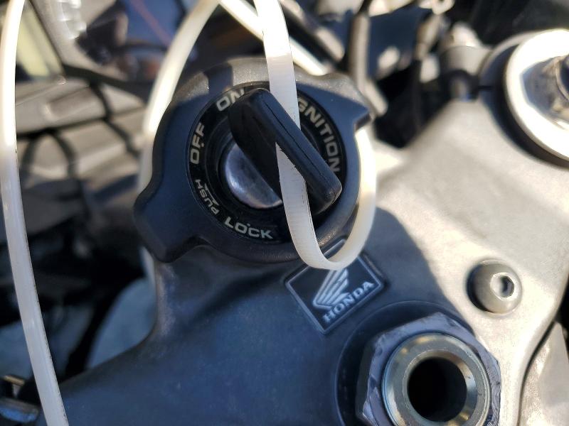 57889096 :رقم المزاد ، JH2PC401X7M001687 vin ، 2007 Honda Cbr600 مزاد بيع
