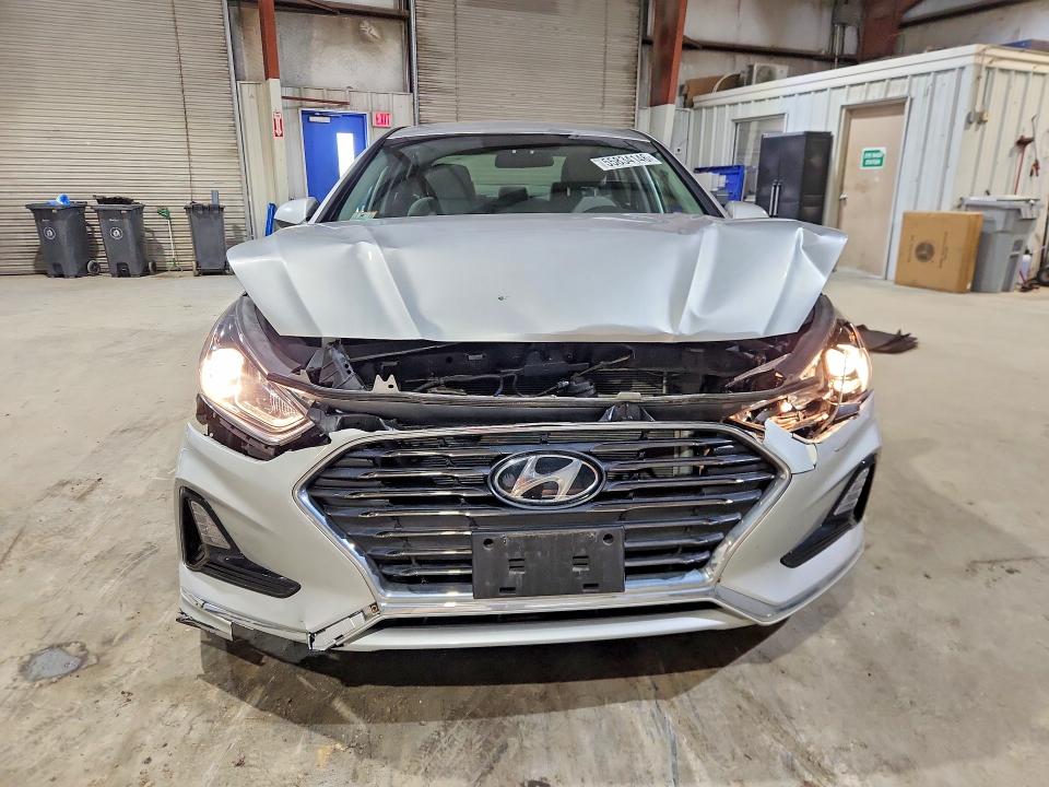 55834146 :رقم المزاد ، 5NPE24AF1JH715190 vin ، 2018 Hyundai Sonata مزاد بيع