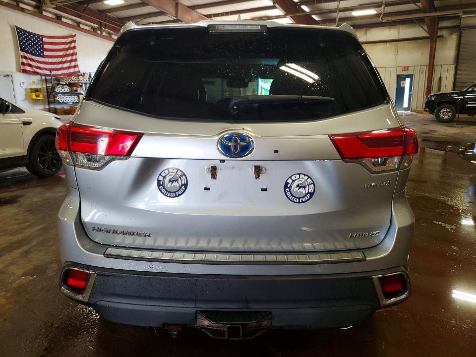 Продажа на аукционе авто 2018 Toyota Highlander Hybrid, vin: 5TDDGRFH6JS040287, номер лота: 55963336