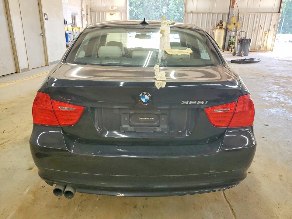 56307726 :رقم المزاد ، WBAPH7C56BE676897 vin ، 2011 Bmw 328 مزاد بيع