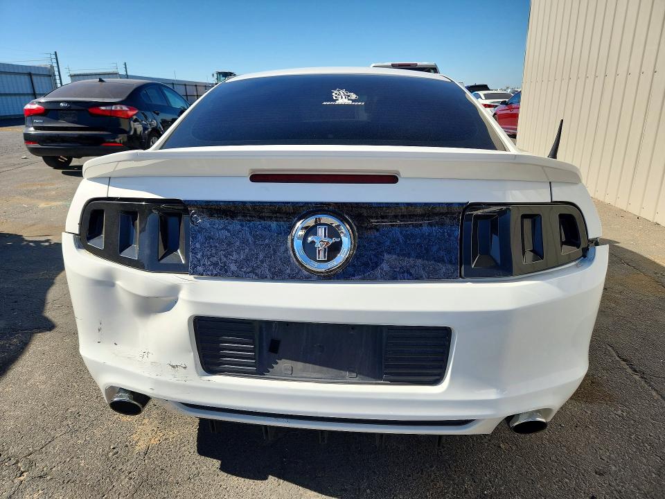 56186186 :رقم المزاد ، 1ZVBP8AM2D5227233 vin ، 2013 Ford Mustang مزاد بيع