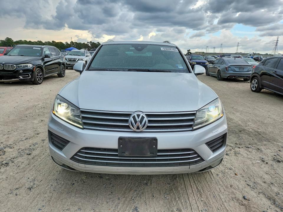 Продажа на аукционе авто 2017 Volkswagen Touareg, vin: WVGRF7BP6HD001453, номер лота: 55628166
