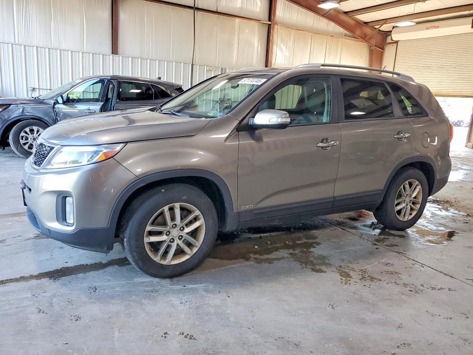 57174746 :رقم المزاد ، 5XYKTCA6XEG523127 vin ، 2014 Kia Sorento مزاد بيع