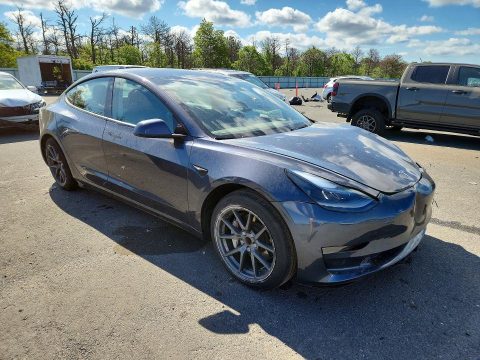 Продажа на аукционе авто 2023 Tesla Model 3, vin: 5YJ3E1EA9PF679168, номер лота: 55537236