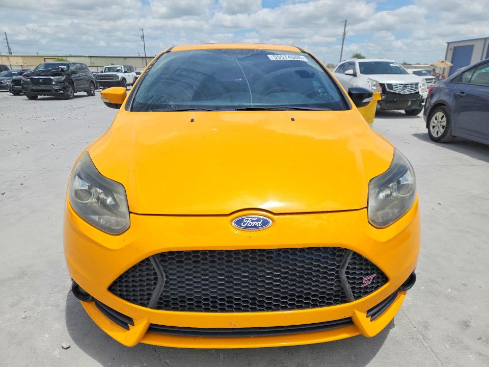 55574606 :رقم المزاد ، 1FADP3L9XEL212375 vin ، 2014 Ford Focus مزاد بيع