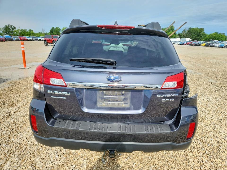 2011 Subaru Outback მანქანა იყიდება აუქციონზე, vin: 4S4BRDLC1B2370064, აუქციონის ნომერი: 57654436