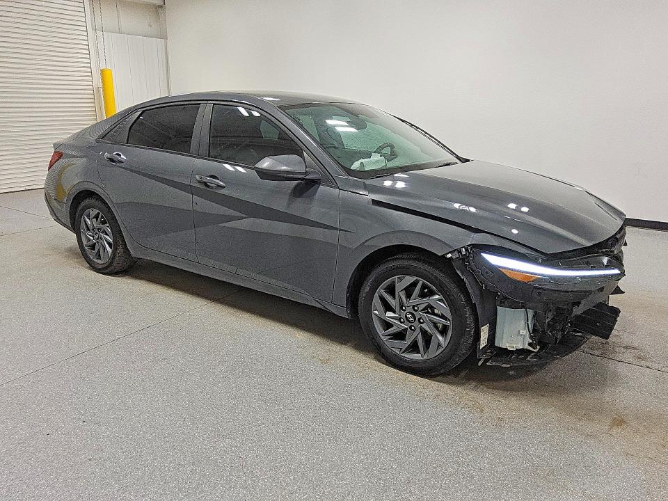 Продаж на аукціоні авто 2024 Hyundai Elantra, vin: KMHLM4DG7RU805673, номер лоту: 57111896