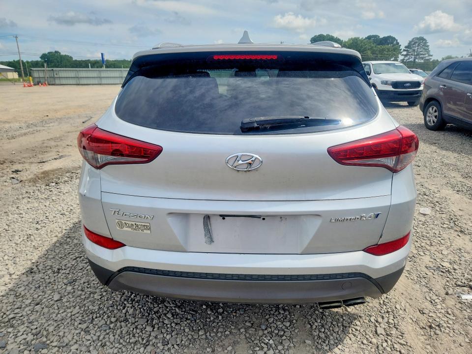 57066176 :رقم المزاد ، KM8J33A25GU040232 vin ، 2016 Hyundai Tucson مزاد بيع
