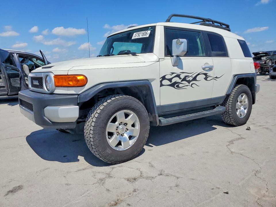 Auction sale of the 2010 Toyota Fj Cruiser, vin: JTEBU4BF8AK090148, lot number: 57921606