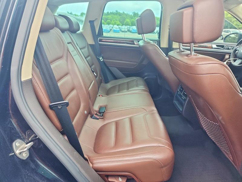 2012 Volkswagen Touareg მანქანა იყიდება აუქციონზე, vin: WVGFK9BP1CD005526, აუქციონის ნომერი: 58185436