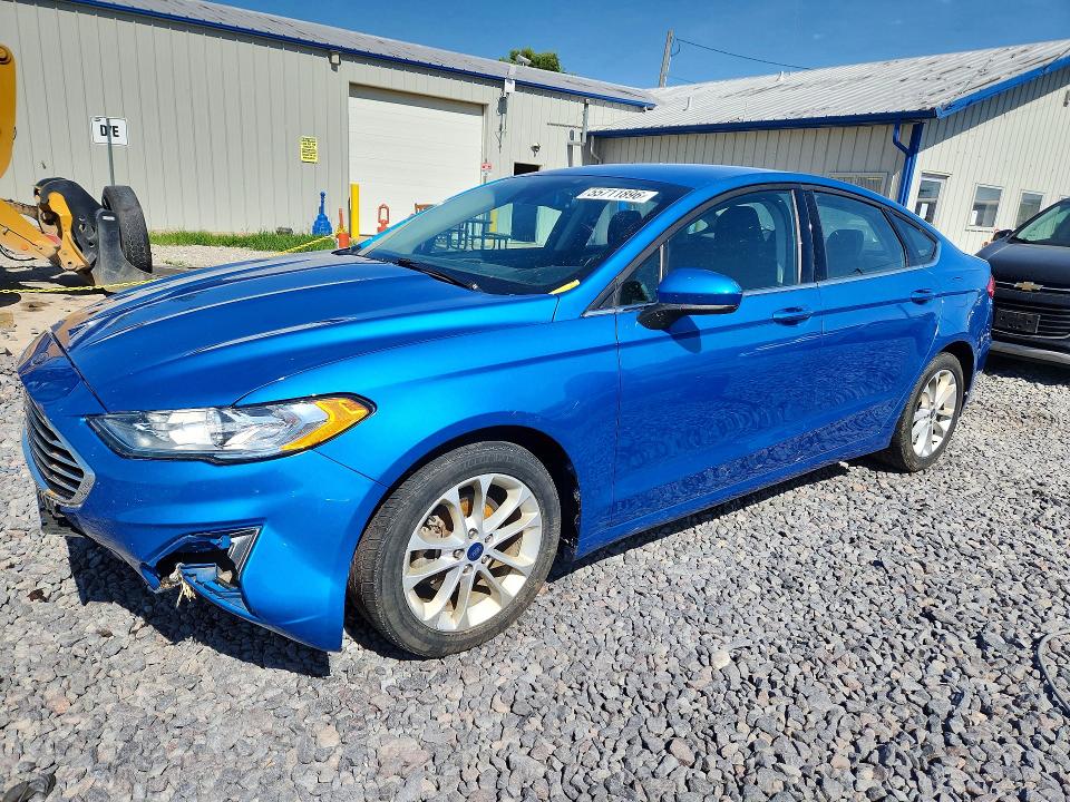 2020 Ford Fusion მანქანა იყიდება აუქციონზე, vin: 3FA6P0LU9LR162661, აუქციონის ნომერი: 55711896