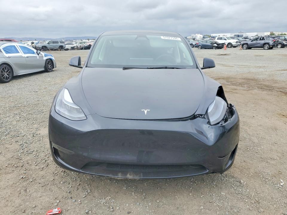 Продажа на аукционе авто 2025 Tesla Model Y, vin: 7SAYGDED9SF273513, номер лота: 57927596