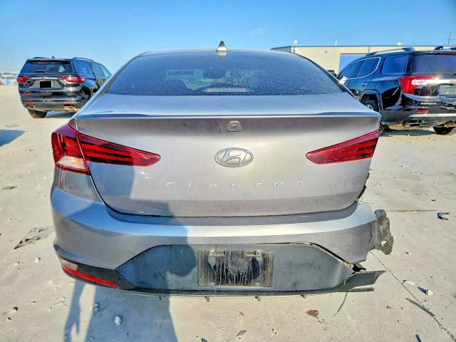 58482106 :رقم المزاد ، 5NPD84LF3LH521769 vin ، 2020 Hyundai Elantra مزاد بيع