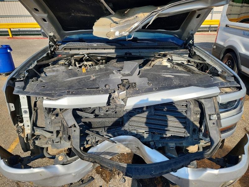 56877496 :رقم المزاد ، 3GCUKREC3JG591022 vin ، 2018 Chevrolet Silverado مزاد بيع